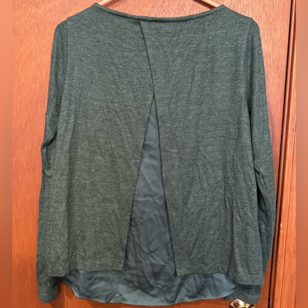 Lands’ End Top Womens Small Green Long Sleeve Scoop Neck Split Back Rayon Blend